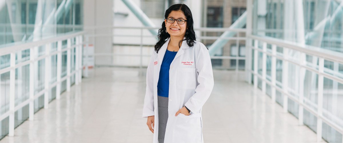 Portrait of Dr. Jenny Ruiz